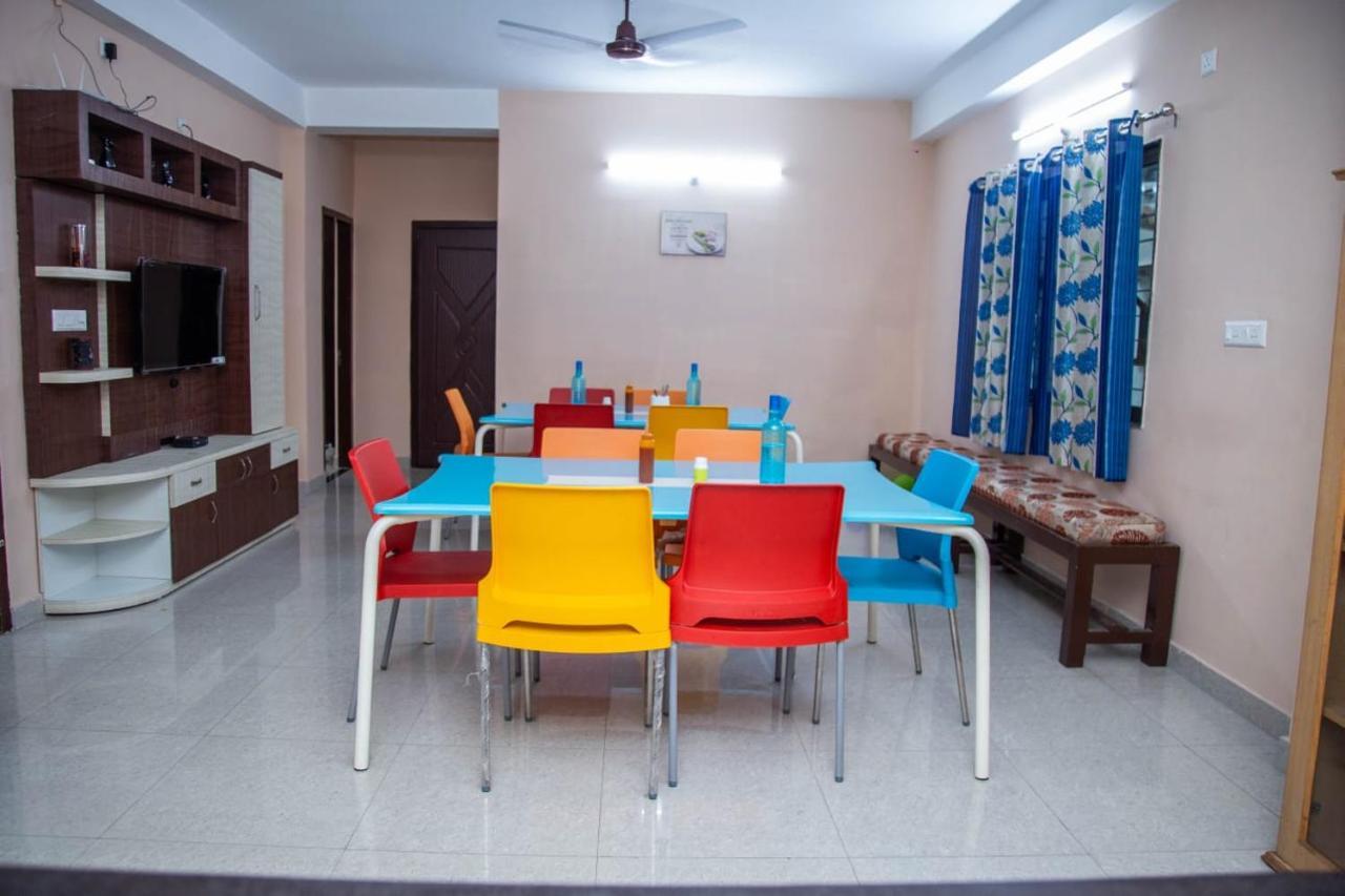 Хостел Jindal Residency Males Only Силигури Экстерьер фото